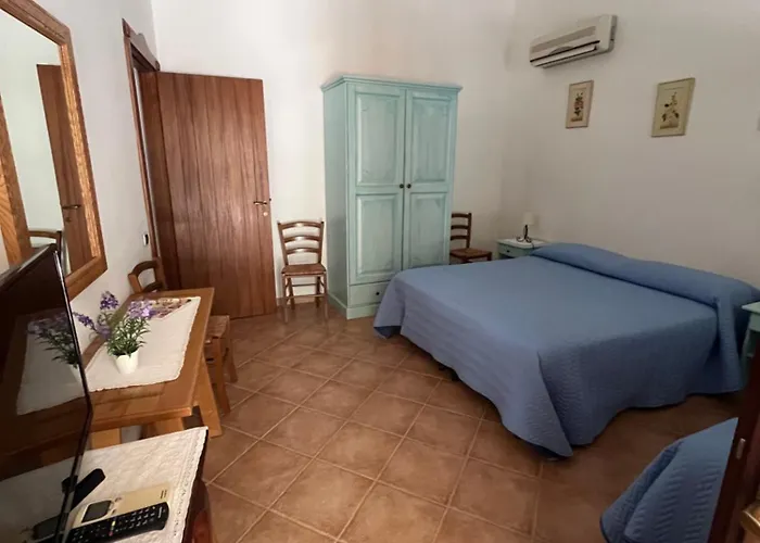 Il Castello Di Gioiosa Guardia